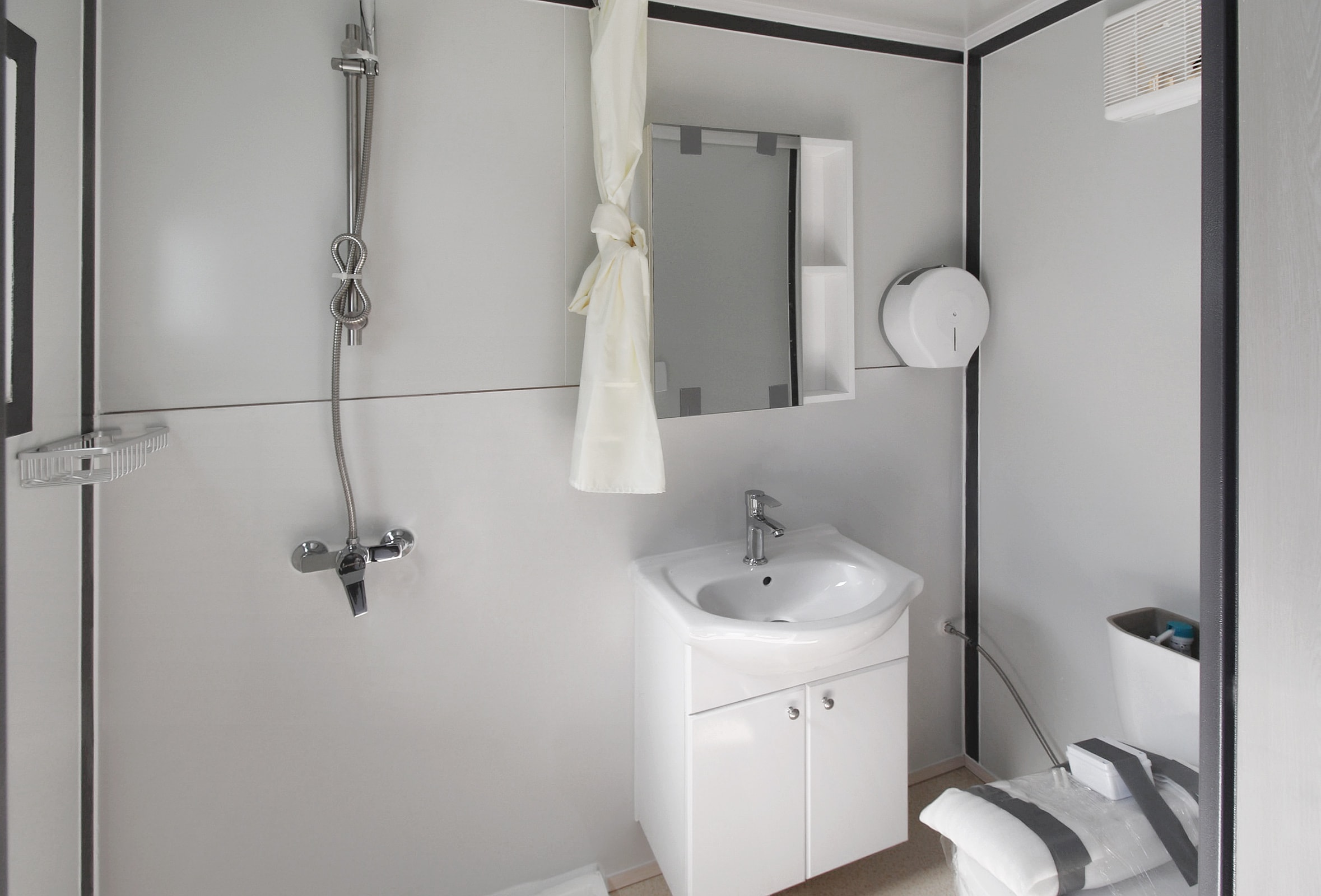 M&B | Modular Housing Pod - Container Tec Pty Ltd