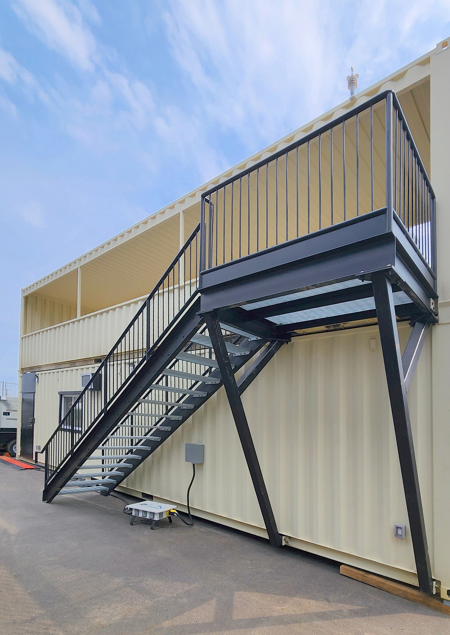 40’HC VIP Area with Patio for the Oilers - Container Tec Pty Ltd