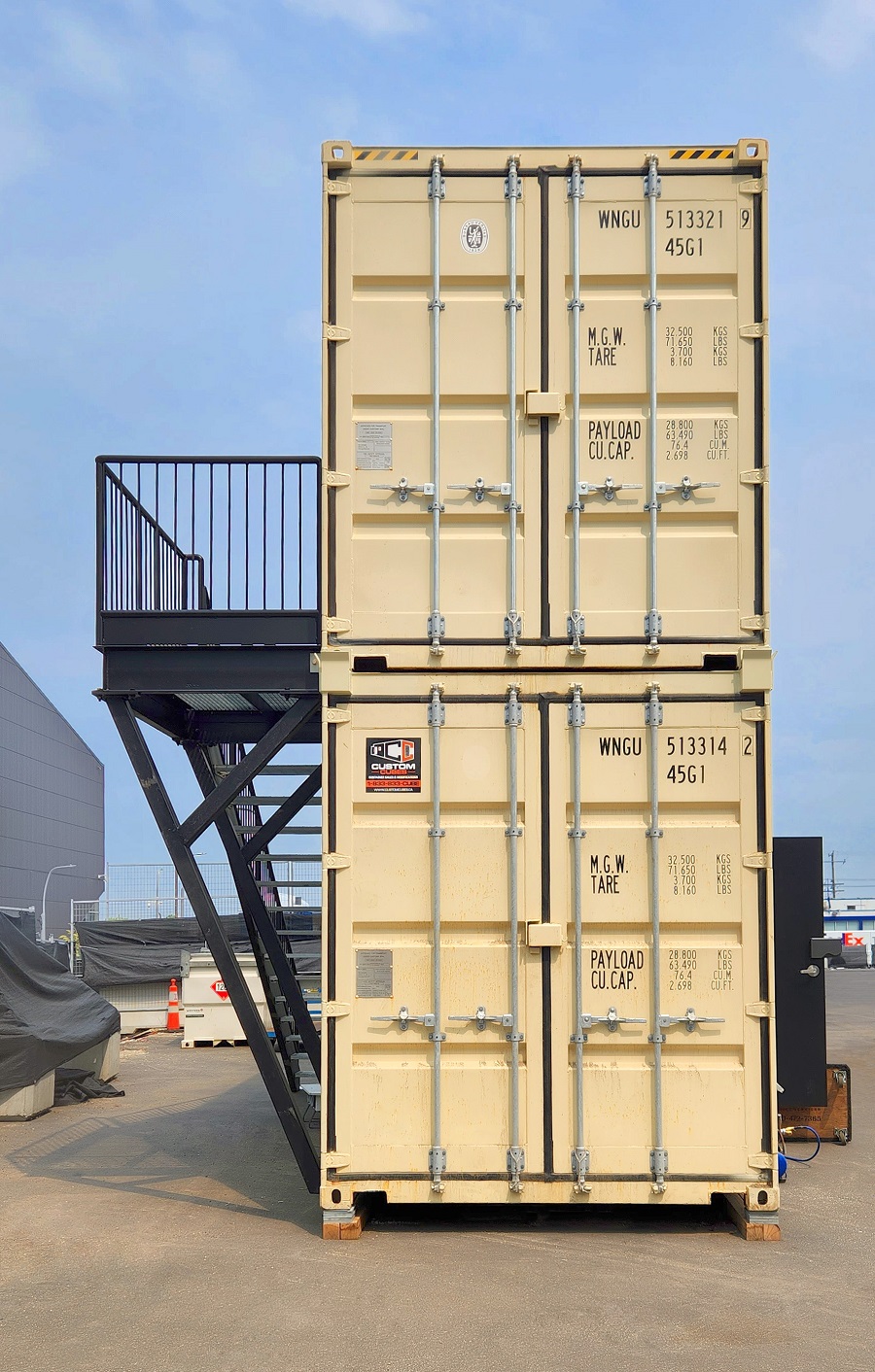 40’HC VIP Area with Patio for the Oilers - Container Tec Pty Ltd