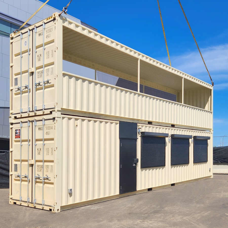 40’HC VIP Area with Patio for the Oilers - Container Tec Pty Ltd